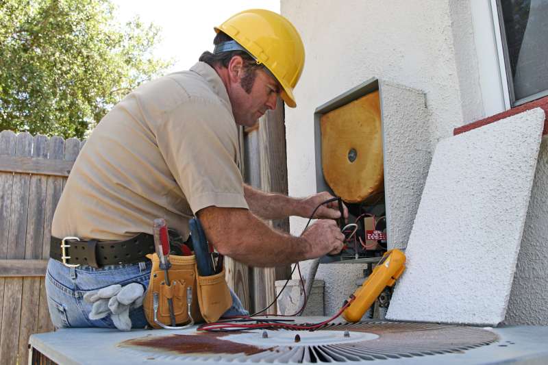 Duct cleaning and sealing for better air distribution